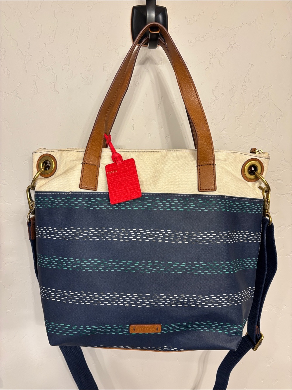 Fossil crossbody tote, blue and cream